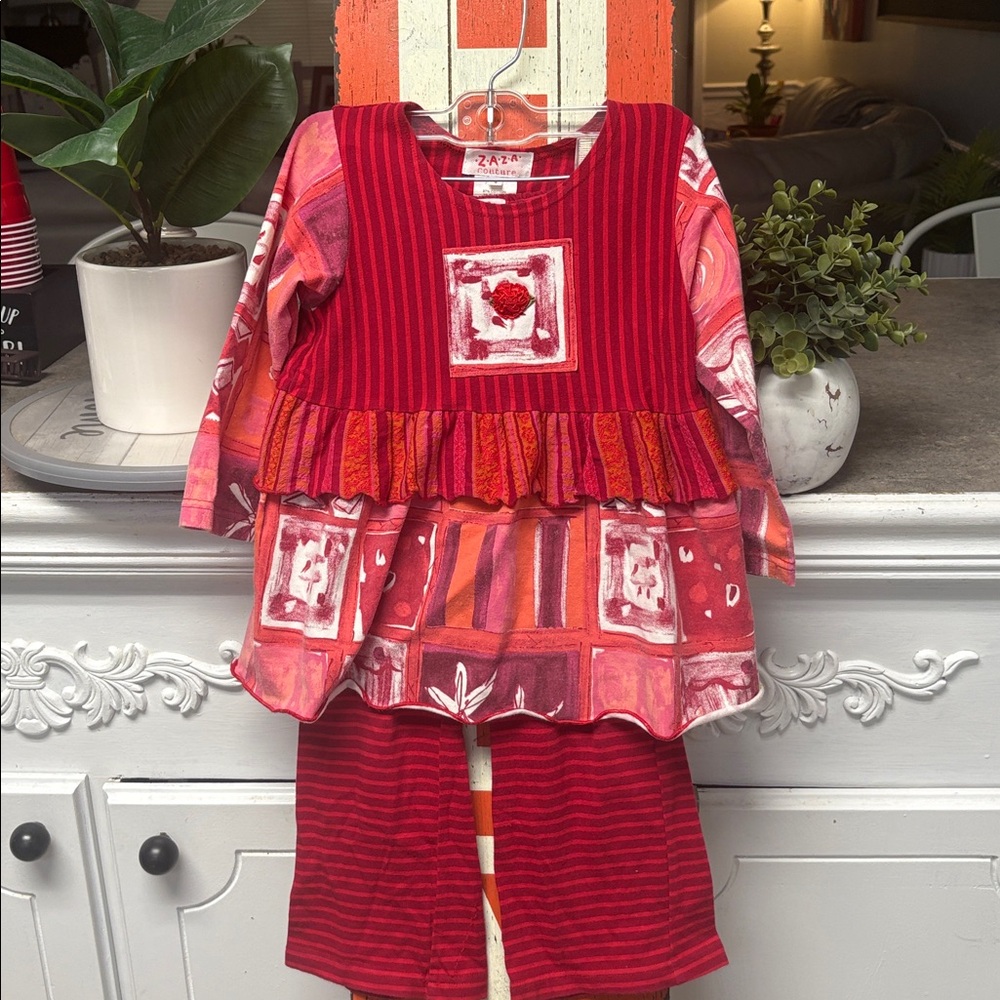 Adorable 2 pc ZAZA COUTURE boutique set sz. 4
